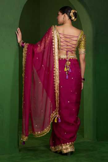 Saina Kapoor Aari Work Saree With Blouse 
