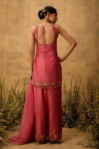 Quench A Thirst Embroidered Kurta Set