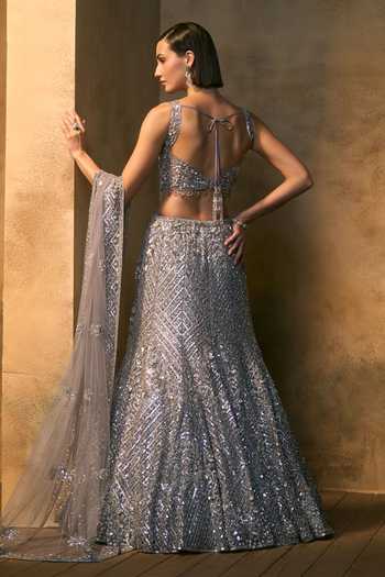 Angad Singh_Grey Net Sweetheart Neck Brume Crystal Embroidered Fishcut Lehenga Set _Online_at_Aza_Fashions