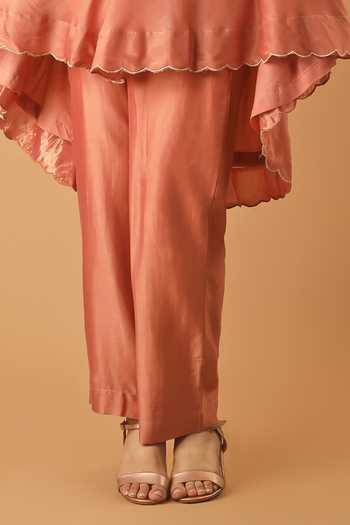 Vinusto Peach Chanderi, Tissue V-neck, Yes Border Embroidered Kurta Set Online at Aza Fashions Vinusto_Peach Chanderi, Tissue V-neck, Yes Border Embroidered Kurta Set _Online_at_Aza_Fashions