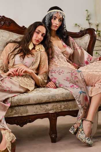 Shop Shehlaa Khan Gold Silk, Lace V-, Plunge Printed Kaftan Skirt Set Shop_Shehlaa Khan_Gold Silk, Lace V-, Plunge Printed Kaftan Skirt Set