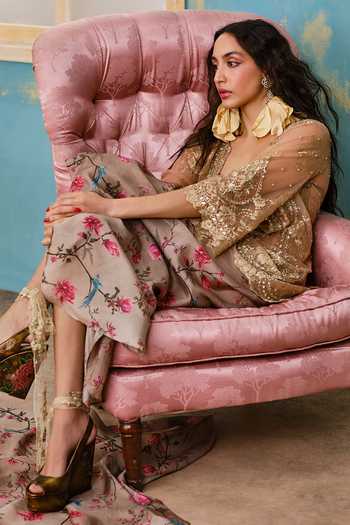Shehlaa Khan Gold Silk, Lace Embroidery Sweetheart Neck Kurta And Dhoti Pant Set at Aza Fashions Shehlaa Khan_Gold Silk, Lace Embroidery Sweetheart Neck Kurta And Dhoti Pant Set _at_Aza_Fashions