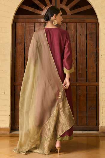 Shop TA’Assur Wine Chanderi Split V-neck Embroidered Kurta Set at Aza Fashions Shop_TA’Assur_Wine Chanderi Split V-neck Embroidered Kurta Set _at_Aza_Fashions