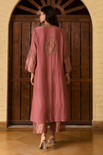 Shop TA’Assur Pink Chanderi, Tissue V-neck Hand Embroidered Kurta Set at Aza Fashions Shop_TA’Assur_Pink Chanderi, Tissue V-neck Hand Embroidered Kurta Set _at_Aza_Fashions