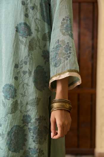 Buy TA’Assur Blue Chanderi, Tissue V-neck Hand Embroidered Kurta Set Buy_TA’Assur_Blue Chanderi, Tissue V-neck Hand Embroidered Kurta Set