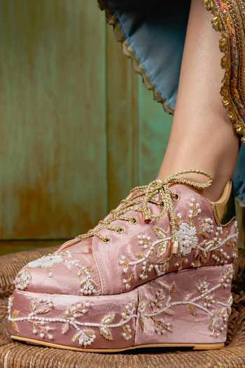 Tiesta Bloom Zari Pink Floral Sneakers 