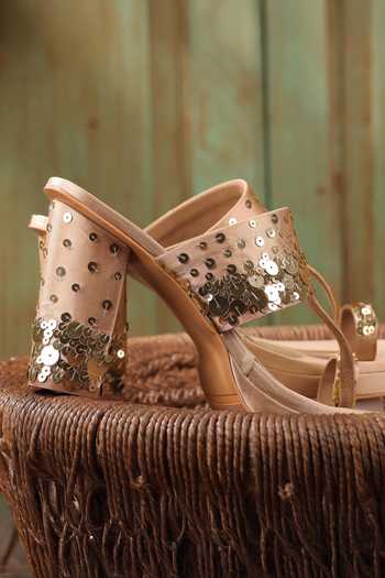 Buy Tiesta Gold Kissa Sequin Work Kolhapuri Block Heels Online at Aza Fashions Buy_Tiesta_Gold Kissa Sequin Work Kolhapuri Block Heels _Online_at_Aza_Fashions