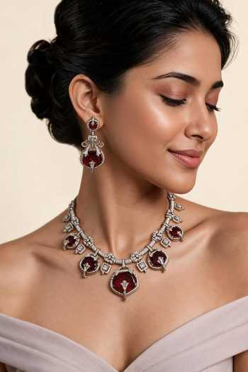 Vivinia By Vidhi Mehra Semi-Precious Stone Moissanite Necklace Set 