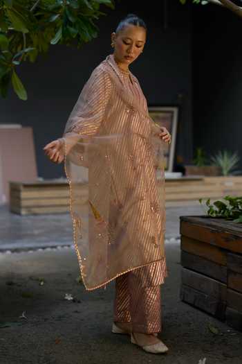 Buy Sarang Kaur Pink Chanderi, Silk, Organza V-neck Hand Embroidered Kurta Set Online at Aza Fashions Buy_Sarang Kaur_Pink Chanderi, Silk, Organza V-neck Hand Embroidered Kurta Set _Online_at_Aza_Fashions