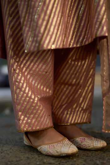 Shop Sarang Kaur Pink Chanderi, Silk, Organza V-neck Hand Embroidered Kurta Set Online at Aza Fashions Shop_Sarang Kaur_Pink Chanderi, Silk, Organza V-neck Hand Embroidered Kurta Set _Online_at_Aza_Fashions