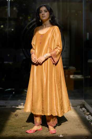 Shop Sarang Kaur Yellow Silk, Tissue, Organza Round Neck Kurta Set Online at Aza Fashions Shop_Sarang Kaur_Yellow Silk, Tissue, Organza Round Neck Kurta Set _Online_at_Aza_Fashions