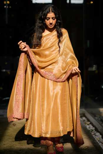 Sarang Kaur Tissue Silk Kurta Set 