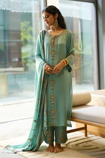 Sarang Kaur Hand Embroidered Kurta Set 