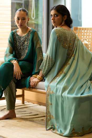 Shop Sarang Kaur Blue Silk, Satin, Tissue Round Neck, Yes Hand Embroidered Kurta Set Shop_Sarang Kaur_Blue Silk, Satin, Tissue Round Neck, Yes Hand Embroidered Kurta Set