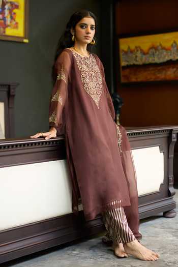 Sarang Kaur Brown Silk, Organza, Chanderi Round Neck, Yes Sukhali Kurta Pant Set Online at Aza Fashions Sarang Kaur_Brown Silk, Organza, Chanderi Round Neck, Yes Sukhali Kurta Pant Set _Online_at_Aza_Fashions