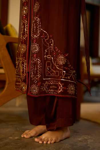 Sarang Kaur Brown Silk, Organza, Satin Round Neck Embroidered Jacket And Pant Set at Aza Fashions Sarang Kaur_Brown Silk, Organza, Satin Round Neck Embroidered Jacket And Pant Set _at_Aza_Fashions