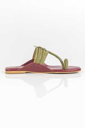 Buy Preet Kaur Green Maroon Colorblock Kolhapuri Online at Aza Fashions Buy_Preet Kaur_Green Maroon Colorblock Kolhapuri _Online_at_Aza_Fashions