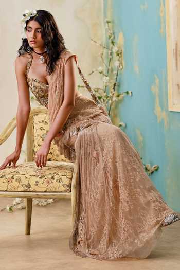 Buy Shehlaa Khan Gold Lace Sweetheart Neck Embellished Pre-draped Saree With Blouse Buy_Shehlaa Khan_Gold Lace Sweetheart Neck Embellished Pre-draped Saree With Blouse