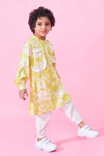 Joey & Pooh Yellow Satin, Modal Poppy Printed Kurta Set at Aza Fashions Joey & Pooh_Yellow Satin, Modal Poppy Printed Kurta Set _at_Aza_Fashions