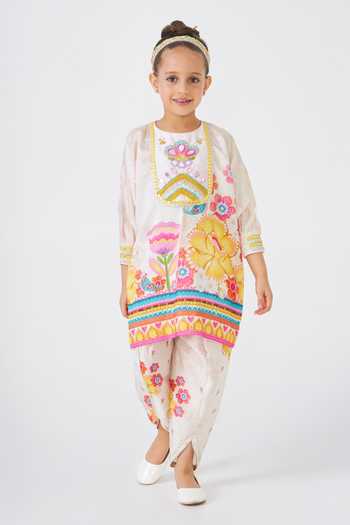 Joey & Pooh Off White Cotton, Chanderi, Voile Freya Embroidered Kurta And Pant Set Online at Aza Fashions Joey & Pooh_Off White Cotton, Chanderi, Voile Freya Embroidered Kurta And Pant Set _Online_at_Aza_Fashions