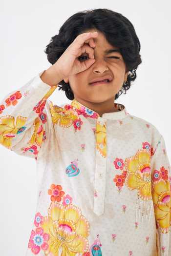 Buy Joey & Pooh Off White Cotton, Chanderi, Satin, Linen Freya Floral Print Kurta Set Online at Aza Fashions Buy_Joey & Pooh_Off White Cotton, Chanderi, Satin, Linen Freya Floral Print Kurta Set _Online_at_Aza_Fashions