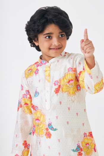 Buy Joey & Pooh Off White Cotton, Chanderi, Satin, Linen Freya Floral Print Kurta Set Buy_Joey & Pooh_Off White Cotton, Chanderi, Satin, Linen Freya Floral Print Kurta Set