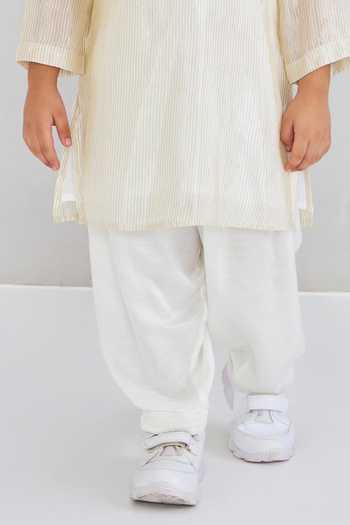 Buy Joey & Pooh Off White Silk, Viscose, Tissue, Satin, Ivora Embellished Kurta And Trouser Set Online at Aza Fashions Buy_Joey & Pooh_Off White Silk, Viscose, Tissue, Satin, Ivora Embellished Kurta And Trouser Set _Online_at_Aza_Fashions