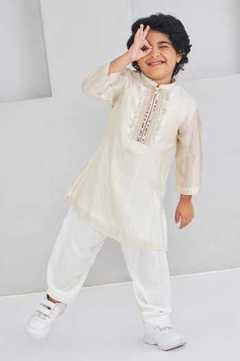 Shop Joey & Pooh Off White Silk, Viscose, Tissue, Satin, Ivora Embellished Kurta And Trouser Set Online at Aza Fashions Shop_Joey & Pooh_Off White Silk, Viscose, Tissue, Satin, Ivora Embellished Kurta And Trouser Set _Online_at_Aza_Fashions