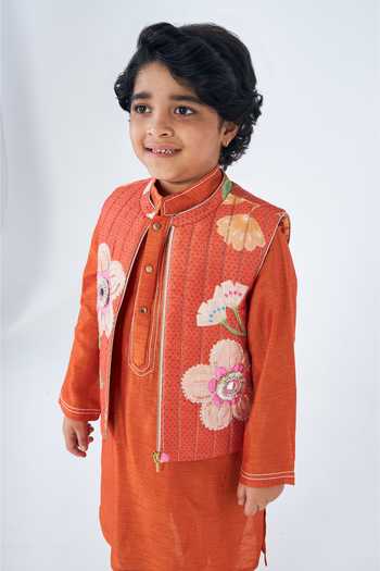 Joey & Pooh Orange Dupion, Silk, Cotton, Chanderi Riva Quilted Bundi And Kurta Set at Aza Fashions Joey & Pooh_Orange Dupion, Silk, Cotton, Chanderi Riva Quilted Bundi And Kurta Set _at_Aza_Fashions