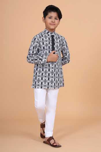 Raghavendra Rathore Blue_Black Cotton Linear Print Kurta _Online_at_Aza_Fashions