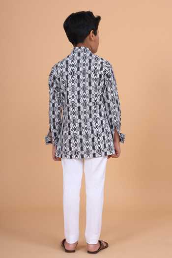 Raghavendra Rathore Blue Linear Print Kurta 