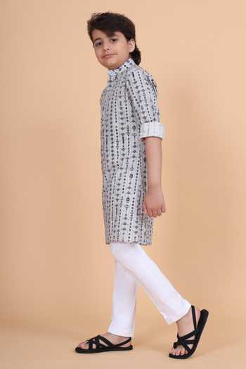 Raghavendra Rathore Blue_Blue Cotton Linear Print Short Kurta _Online_at_Aza_Fashions