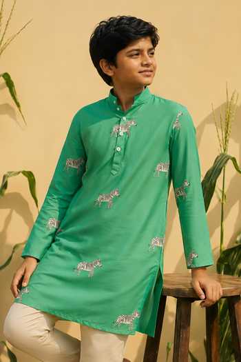 Eleven Brothers Green Silk, Cotton Zebra Print Kurta Set Online at Aza Fashions Eleven Brothers_Green Silk, Cotton Zebra Print Kurta Set _Online_at_Aza_Fashions