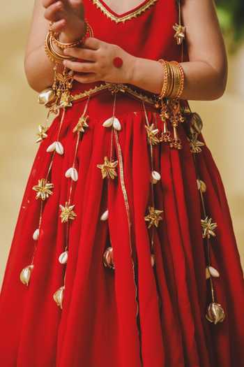 Buy_Fayon Kids_Red Georgette Tasselled Blouse And Lehenga Set _Online_at_Aza_Fashions