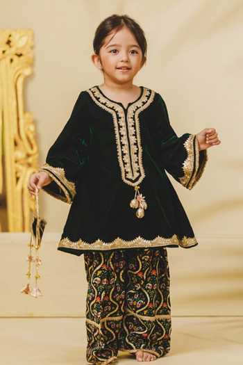 Fayon Kids Velvet Kurta With Printed Salwar