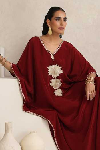 Shop_Wazir C_Maroon Crepe V-neck Afsana Kashmiri Tilla Embroidered Kaftan 