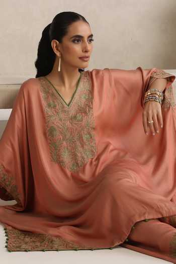 Buy_Wazir C_Peach Silk V-neck Afsana Kashmiri Tilla Kaftan And Pant Set 