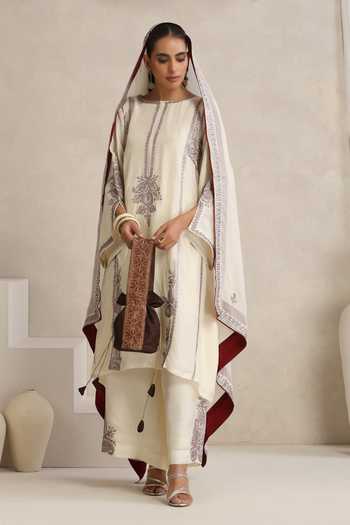 Shop_Wazir C_Cream Silk, Organza Boat Neck Afsana Embroidered Kurta Set _Online_at_Aza_Fashions