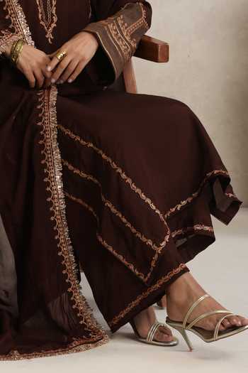 Wazir C_Brown Silk, Organza Round Neck Afsana Embroidered Kurta Set _at_Aza_Fashions