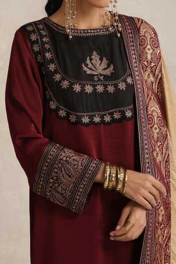 Buy_Wazir C_Maroon Satin, Silk Boat Neck Afsana Yoke Embroidered Kurta Set 