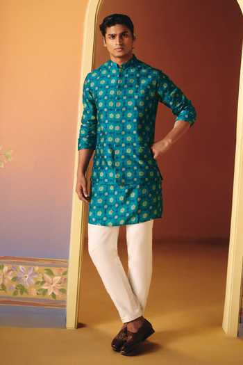 Drishti & Zahabia Mahi Printed Bundi & Kurta Set 