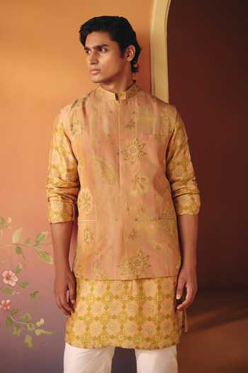 Drishti & Zahabia Noor Floral Print Bundi & Kurta Set 