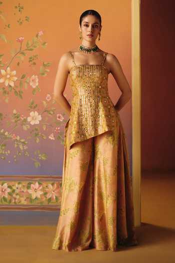 Drishti & Zahabia Noor Phulkari Print Asymmetric Kurta Set