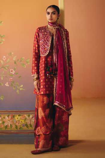Drishti & Zahabia Meher Phulkari Print Jacket & Kurta Set
