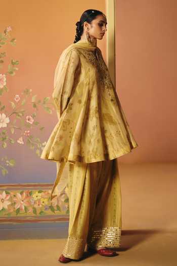 Drishti & Zahabia Reet Phulkari Print Kurta Salwar Set