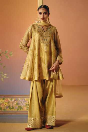 Buy Drishti & Zahabia Gold Organza, Crepe, Tissue Split V-neck Reet Phulkari Print Kurta Salwar Set Online at Aza Fashions Buy_Drishti & Zahabia_Gold Organza, Crepe, Tissue Split V-neck Reet Phulkari Print Kurta Salwar Set _Online_at_Aza_Fashions