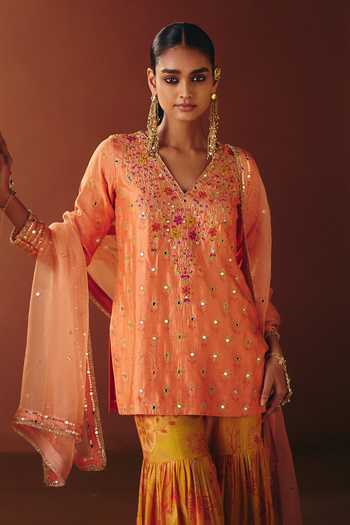 Shop Drishti & Zahabia Yellow Silk, Organza, Dupion V-neck Soni Embroidered Kurta Set Online at Aza Fashions Shop_Drishti & Zahabia_Yellow Silk, Organza, Dupion V-neck Soni Embroidered Kurta Set _Online_at_Aza_Fashions