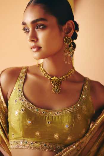 Shop Drishti & Zahabia Green Silk, Crepe, Dupion Scoop Reet Phulkari Print Pre-draped Saree With Blouse Online at Aza Fashions Shop_Drishti & Zahabia_Green Silk, Crepe, Dupion Scoop Reet Phulkari Print Pre-draped Saree With Blouse _Online_at_Aza_Fashions
