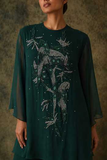 Vrinda Soni Emerald Green Satin, Georgette Round Neck Murmur Embroidered Kurta Set Online at Aza Fashions Vrinda Soni_Emerald Green Satin, Georgette Round Neck Murmur Embroidered Kurta Set _Online_at_Aza_Fashions