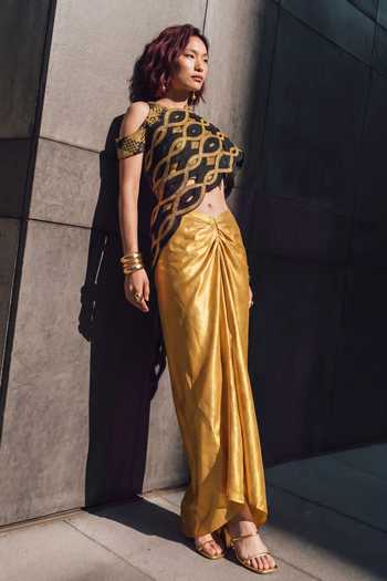 Devina Juneja Black Crepe, Satin One Shoulder Daisy Pre-draped Saree With Embroidered Blouse Online at Aza Fashions Devina Juneja_Black Crepe, Satin One Shoulder Daisy Pre-draped Saree With Embroidered Blouse _Online_at_Aza_Fashions